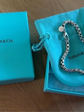 Tiffany & Co. Sterling Silver Box Chain Bracelet with Blue Pouch